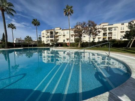 Marbella - Photo 2
