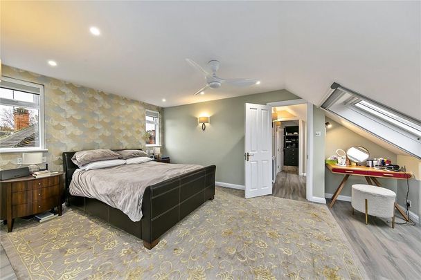 5 bedroom detached house to rent - Photo 1