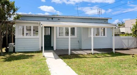 Classic Kiwi Bungalow - Photo 4