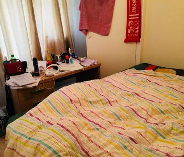 4 bedroom house to rent - Photo 2