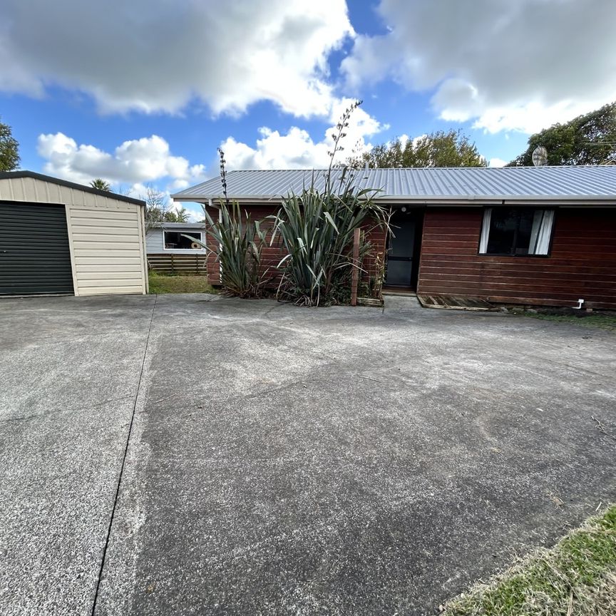 13 Clarks Beach Road, Clarks Beach, Auckland - Photo 1