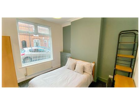 4 bedroom house to rent - Photo 3