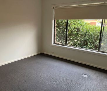 4 Kent Place, Dubbo, NSW 2830 - Photo 1