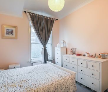 1 Bed Flat, Canadian Avenue, SE6 - Photo 4