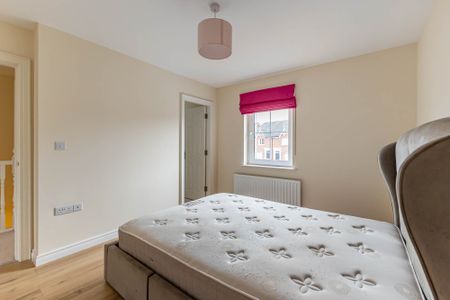 23 Sir Richard Wallace Road, LISBURN, BT28 3ZH - Photo 4