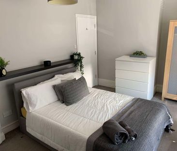 Ninth Avenue Unit 3 - Photo 3