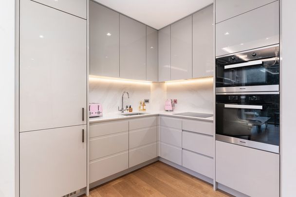 Apt 29, The Nicholson, Lansdowne Place, Ballsbridge, Dublin 4, D04 K3V7 - Photo 1