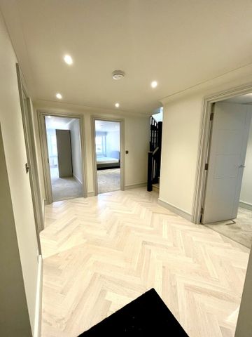 3 bedroom penthouse to rent - Photo 2