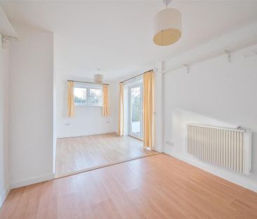 4 bedroom detached house to rent - Photo 5