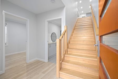 Executive West Albury Home - Photo 2