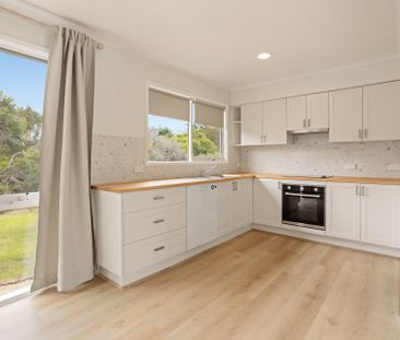 Fully Renovated Coastal Home - Photo 2