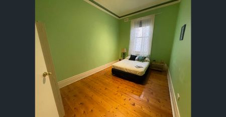 UNIQUE 4 BR HOUSE COURTYARD - DESIRABLE LOCATION - Photo 3