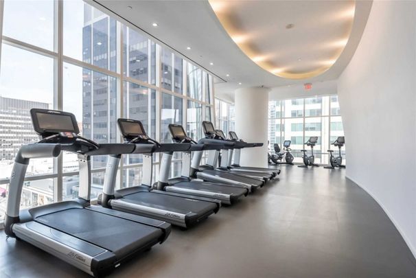 For Lease - 1 Bloor Street Street Unit# 426, Toronto, Ontario - Photo 1