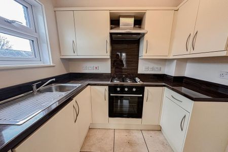 2 bedroom flat to rent - Photo 4