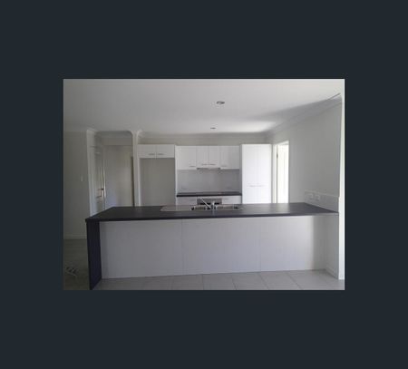 91 West Street, Sarina, Qld 4737 - Photo 4