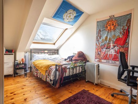 4 bedroom apartment to rent - Photo 4