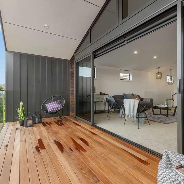Executive Waterfront Townhouse - Photo 1