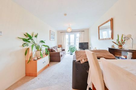 1 bedroom flat to rent - Photo 3