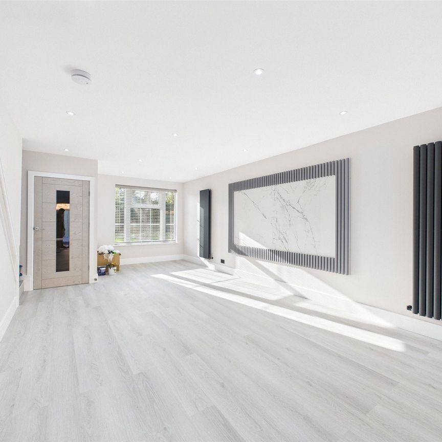 Yeomans Mews, Isleworth, Middlesex, TW7 - Photo 1