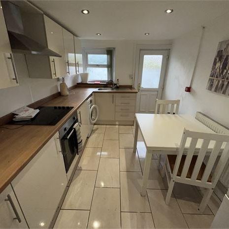 4 bedroom house share to rent - Photo 1