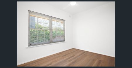 Spacious unit close to the beach - Photo 3