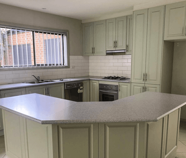 Convenient Truganina Living – Spacious 3-Bedroom Easy-Care Home wit... - Photo 3