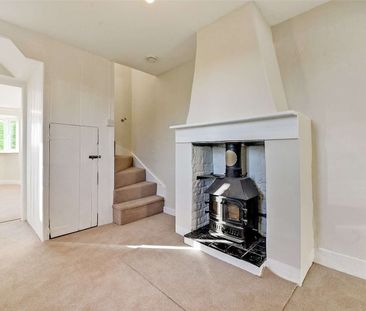 This a charming semi-detached cottage is set in a peaceful rural lo... - Photo 2