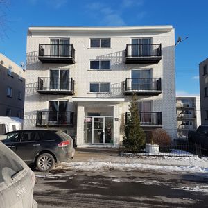 4 1/2 à Louer Pointe Aux Trembles - Photo 2
