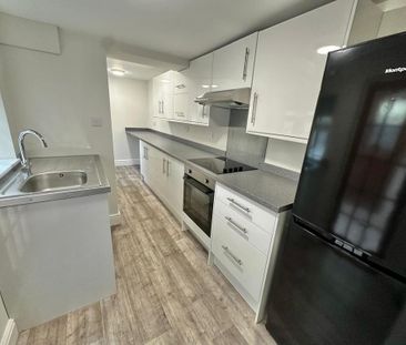 2 bedroom semi-detached house to rent - Photo 1