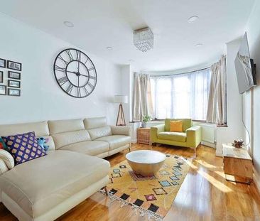 Sandhurst Avenue, Harrow, HA2 - Photo 3