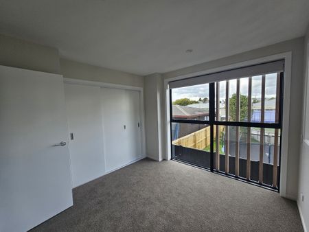 Settle Into Stables - Greerton - Photo 5