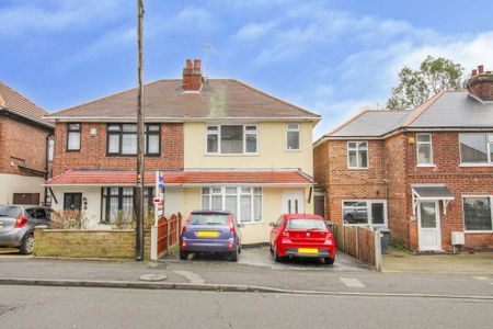 3 bedroom semi-detached house to rent - Photo 2