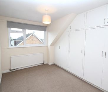 4 bedroom terraced house to rent - Photo 3