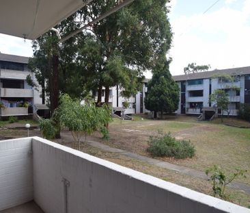 First Floor - Ideal Location! - Photo 6