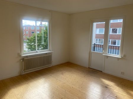 Östermalmsgatan 1 - Photo 2