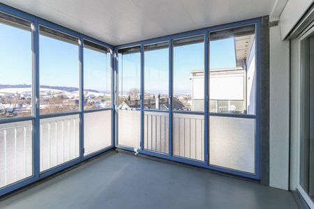 3.5-Zimmerwohnung mit schöner Aussicht - Foto 4