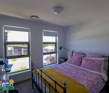 14 Tatiana Close, Devonport - Photo 2