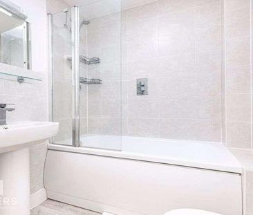 Lowther Road, Charminster, BH8 - Photo 3