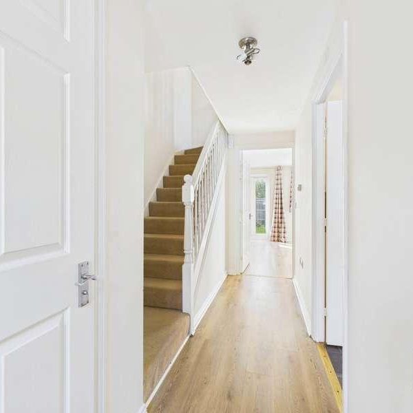 Lydbrook Lane, Woburn Sands, MK17 - Photo 1