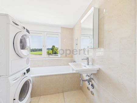 Generous 2.5-room apartment with a fantastic roof terrace in Affoltern im Emmental - Photo 3