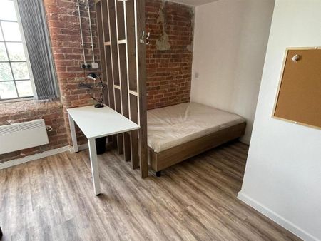 Studio to rent - Photo 4