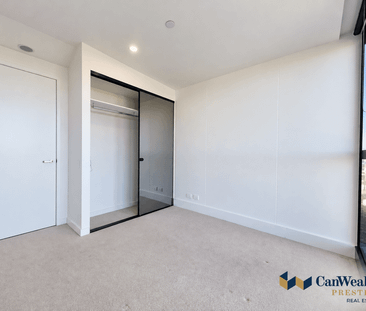 Elevated Views & Modern Comfort in the Heart of Box Hill - Photo 6