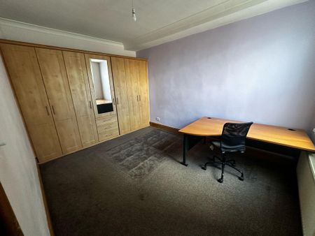 5 bedroom terraced house to rent - Photo 4