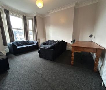 9 Bedroom Semi Detached To Let - Photo 2