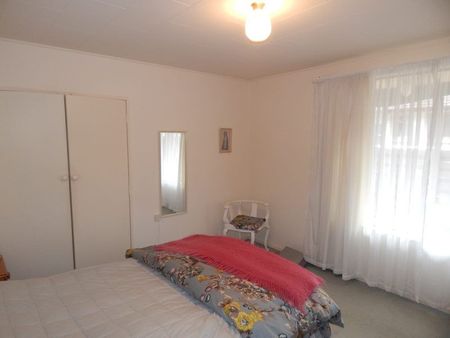 Super Central Location Handy to Everything - Photo 3