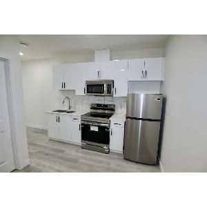 2 Bed 1 Bath Home For Rent Parkdale Edmonton - Photo 1