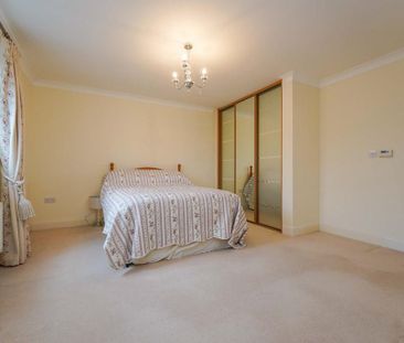 4 bedroom terraced house to rent - Photo 3