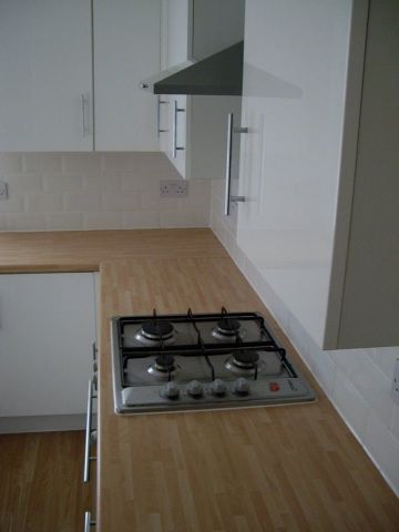 Room in a Shared House, St. Erkenwald Road, IG11 - Photo 5