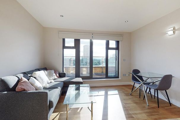 Studio to rent - Photo 1