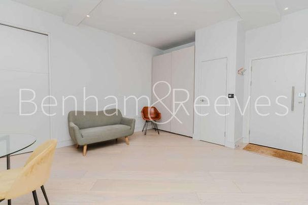 Market Building, Brentford, TW8 - Photo 1